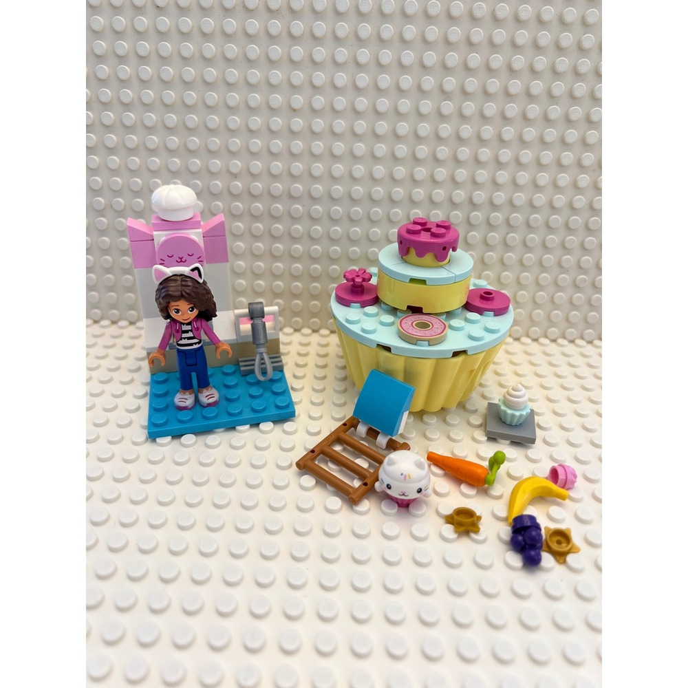 LEGO Gabby's Dollhouse Bakey 10785 with Cakey‎ Set Kids OS Multicolor Good